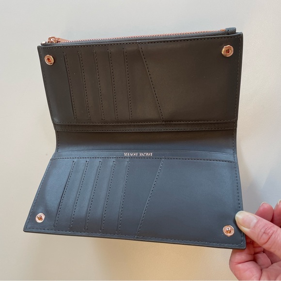 Dagne Dover Signature Tote & Slim Wallet - Picture 4 of 7